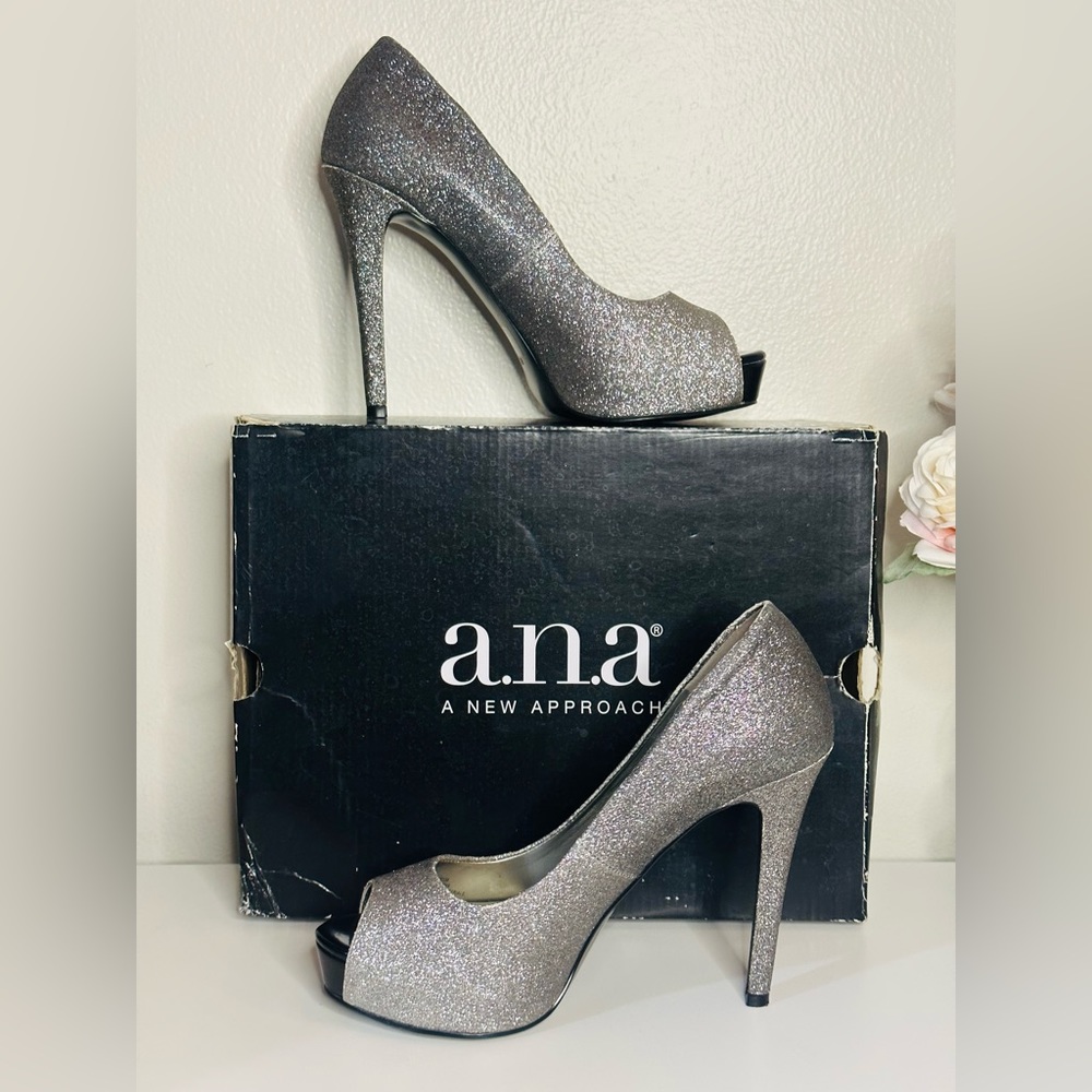 a.n.a Silver Sparkle Glitter Peep Toe Platform Stiletto Pumps / Heels / 6.5